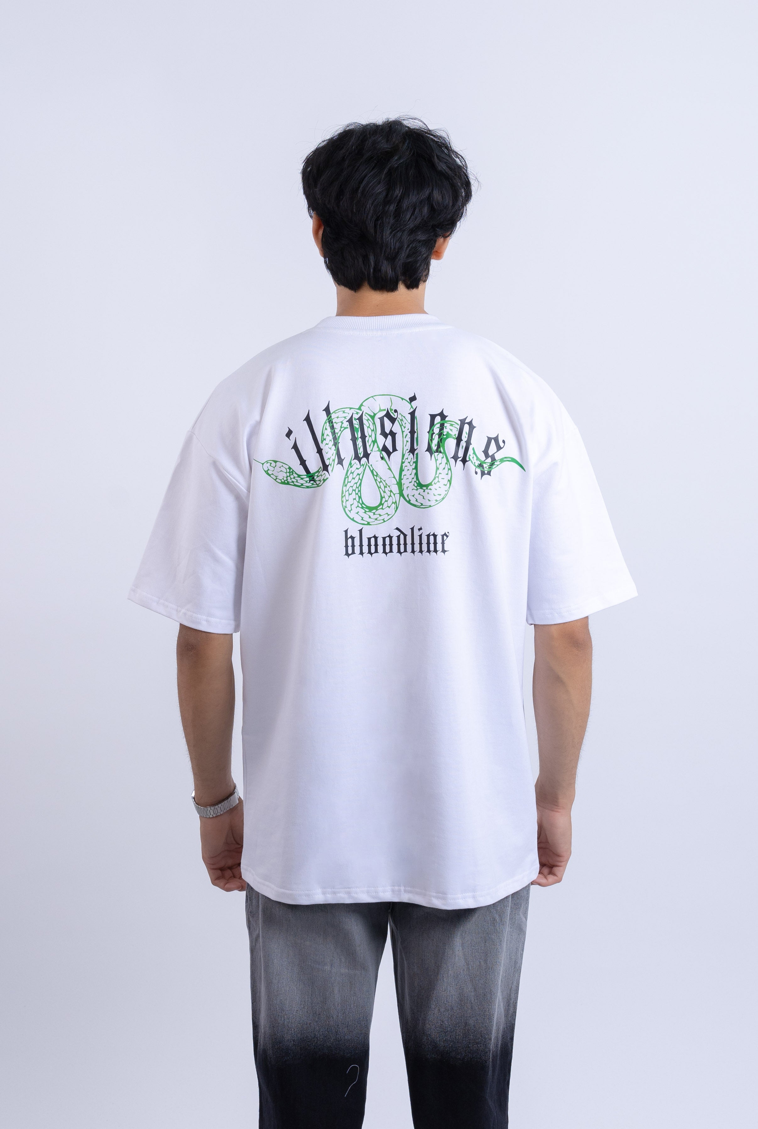 illusions - Heavy Weight T-Shirt